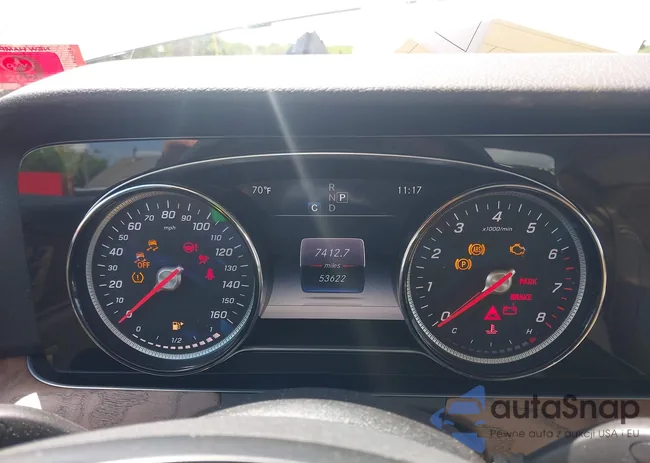 WDDZF4KB1JA413834: 42371743