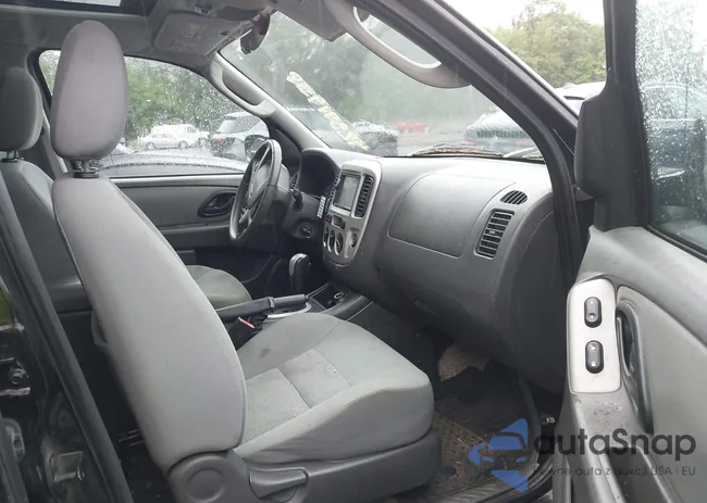 1FMYU03187KA54507: 42371938