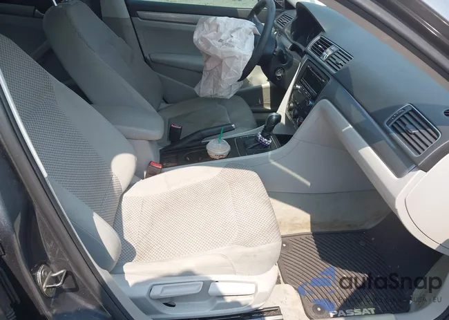 1VWAS7A32EC070490: 42373146