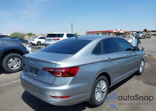 3VWC57BU0KM208044: 42373582