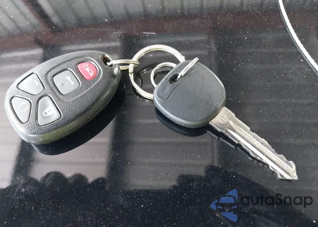 1G6KD57Y47U156182: 42373694