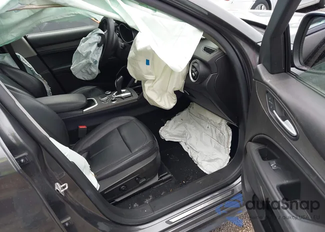 ZASPAKBN8M7D02401: 42372801