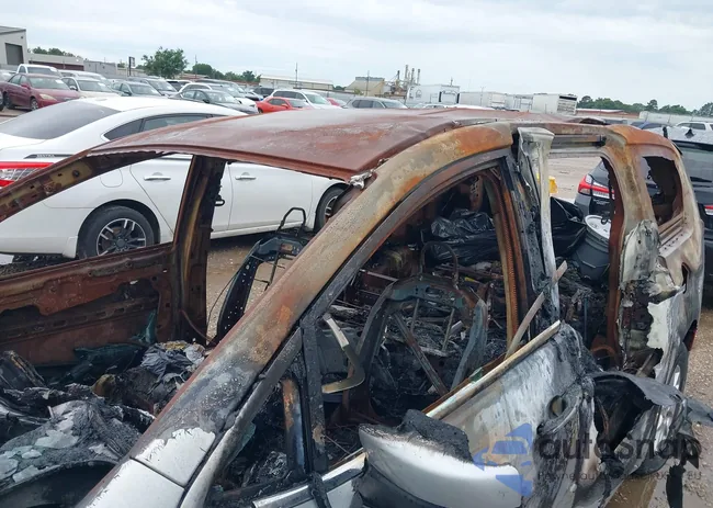 2C4RC1CG7NR215594: 42374108