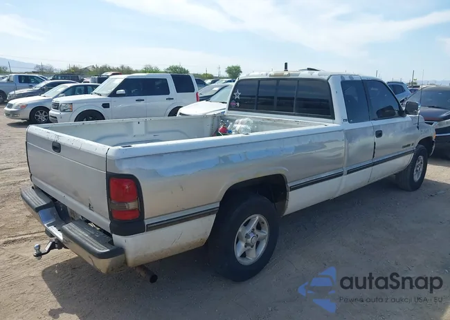 1B7HC13Z1TJ163152: 42374273