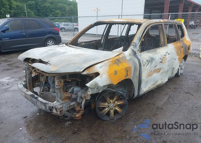 5TDBK3EH6BS058035: 42374461