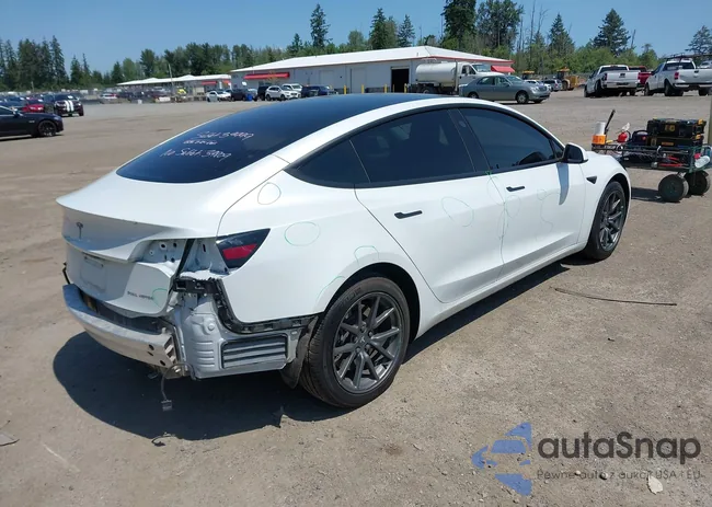 5YJ3E1EB0LF741639: 42374601