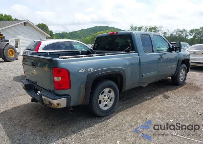 2GCEK19J881274824: 42374660