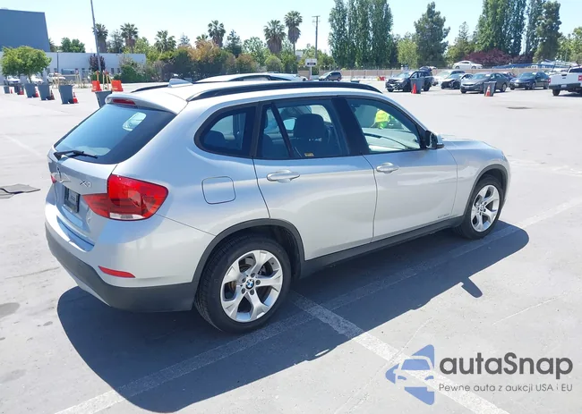 WBAVM1C51EVW49353: 42373735