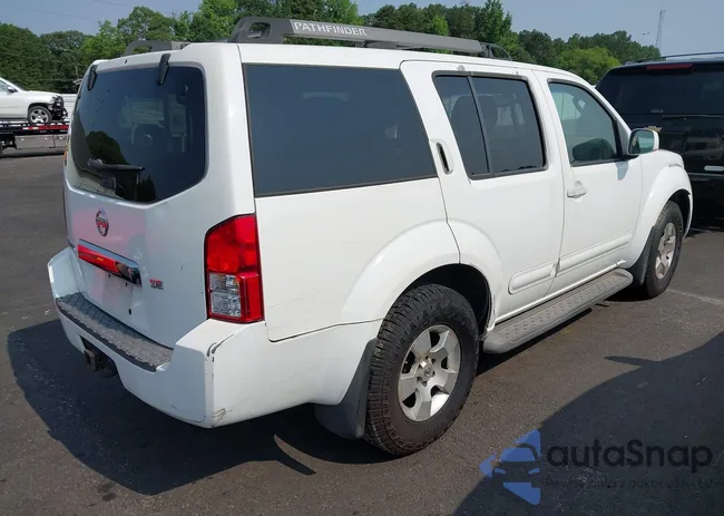 5N1AR18U85C757639: 42373805