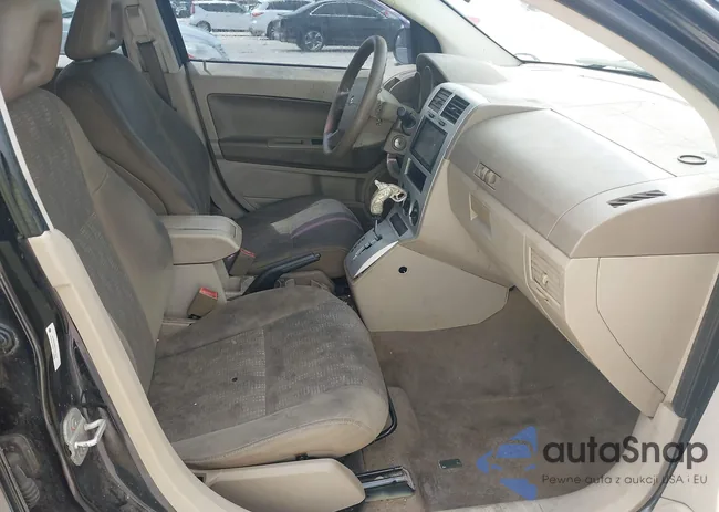 1B3HB28B47D315824: 42373830