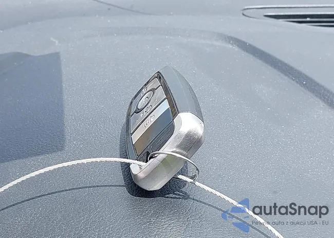 3FA6P0LU4LR212740: 42374044