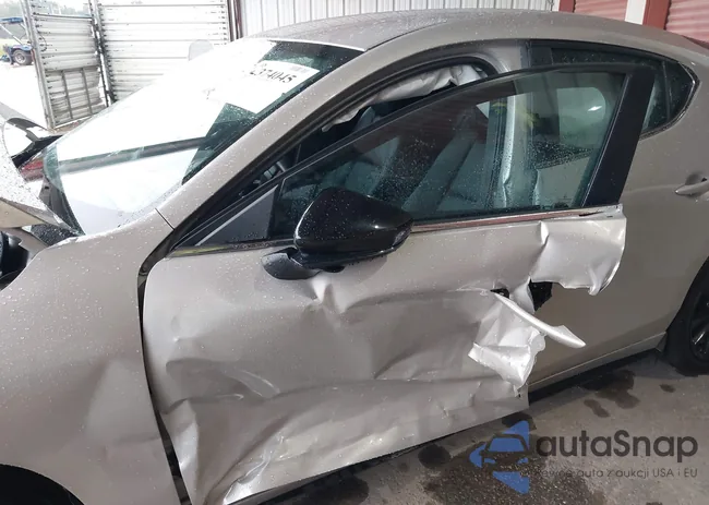 JM1BPAKM4S1753716: 42374045