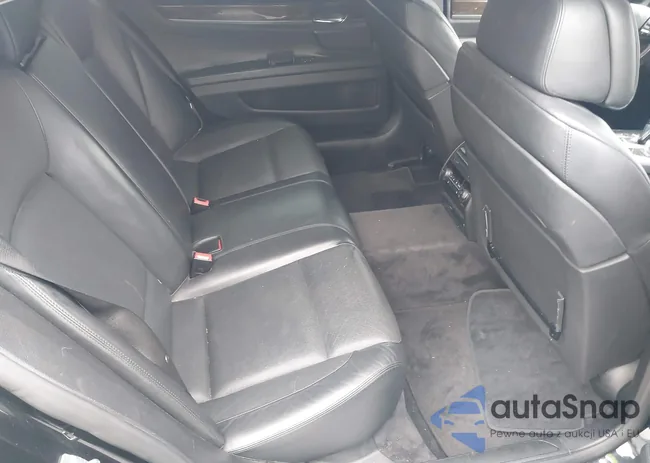 WBAKB8C5XACY62728: 42375605