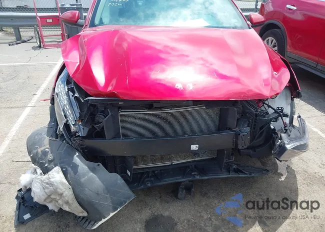 3KPF24AD7RE752697: 42374815