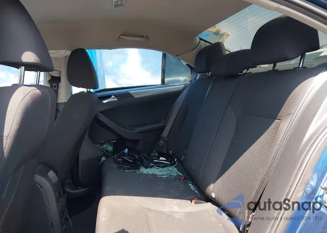 3VWD17AJ6FM419312: 42374828