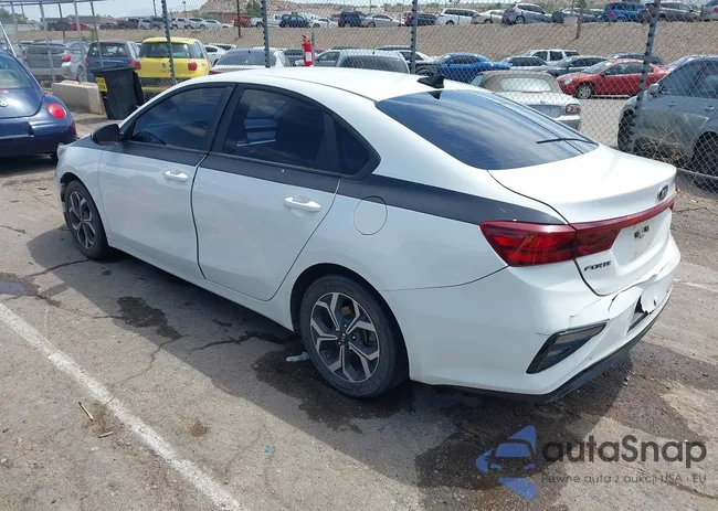 3KPF24AD2KE126514: 42374878