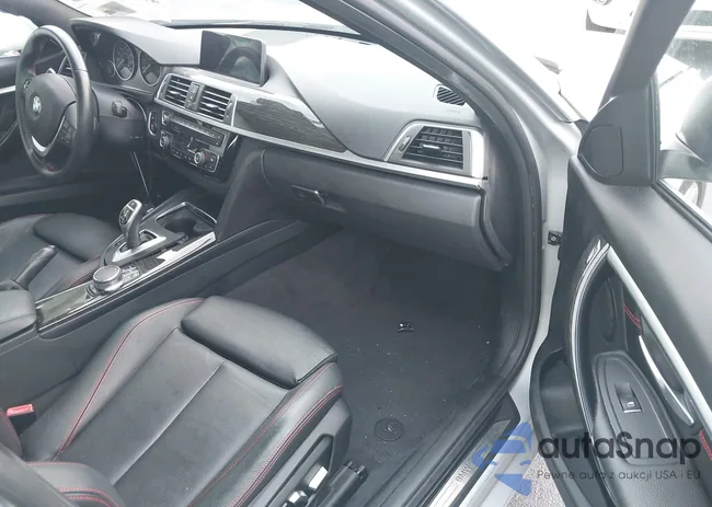 WBA8B9G36HNU53374: 42376234