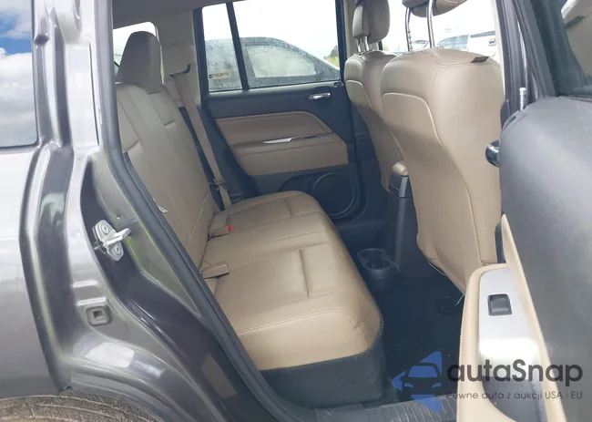 1C4NJDEB4HD171990: 42376346