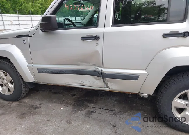 1C4PJMAKXCW118660: 42376360