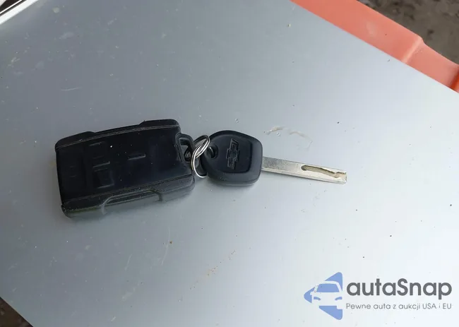 1GCRYCEF9KZ335853: 42376487