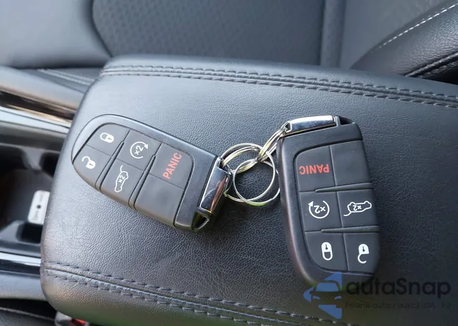 3C4NJDBN8RT592122: 42375753