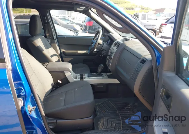 1FMCU0D77CKC04307: 42375768