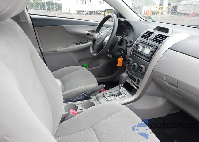 2T1BU4EE6CC900680: 42375808