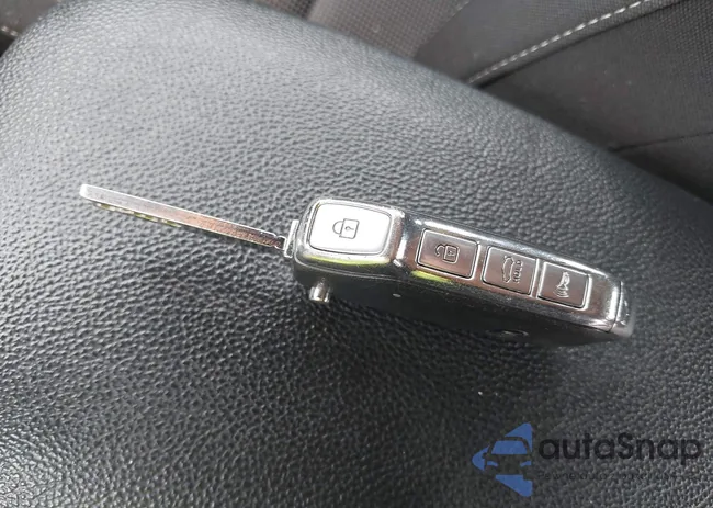 3KPF24AD3LE194807: 42375846