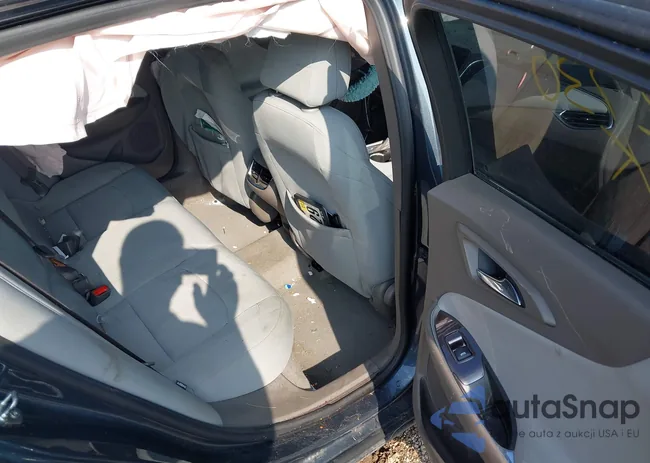 1G1ZD5ST6LF122730: 42375985