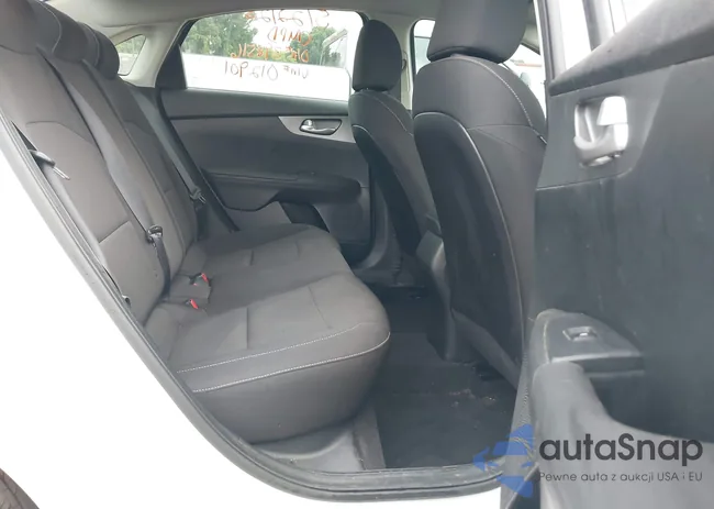 3KPF24AD9KE012901: 42376006