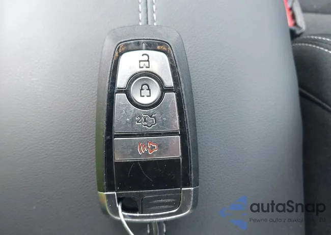 1FA6P8TH8R5122097: 42377161