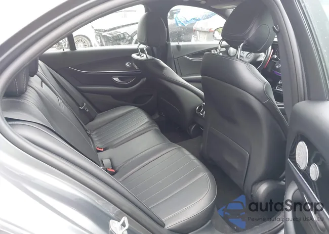 WDDZF4KB4HA079101: 42377326