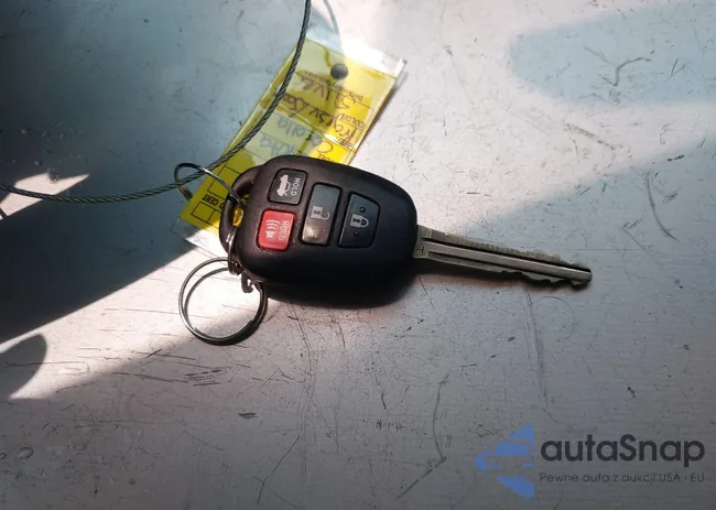 2T1BURHE3FC253443: 42377360