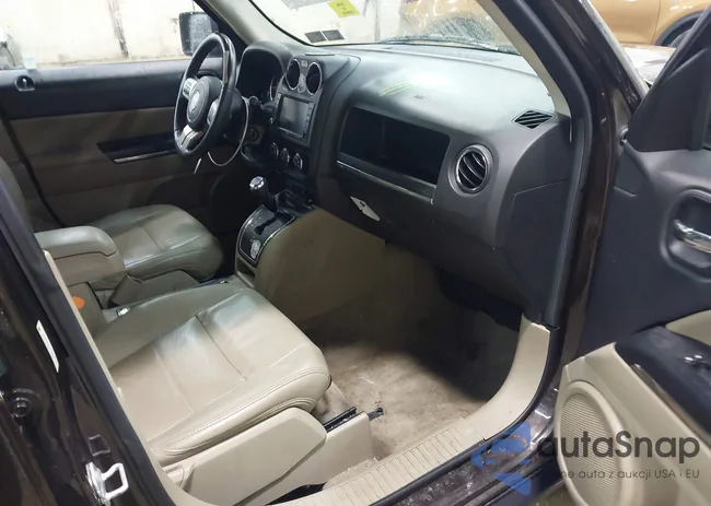 1C4NJRCB2ED728844: 42377478