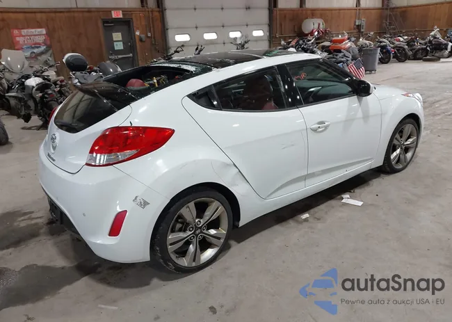 KMHTC6AD3CU080878: 42377636