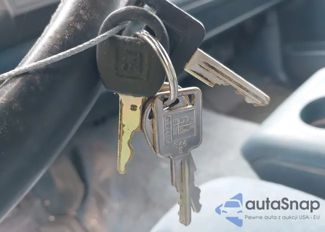 2GCEC19K5R1181878: 42376963