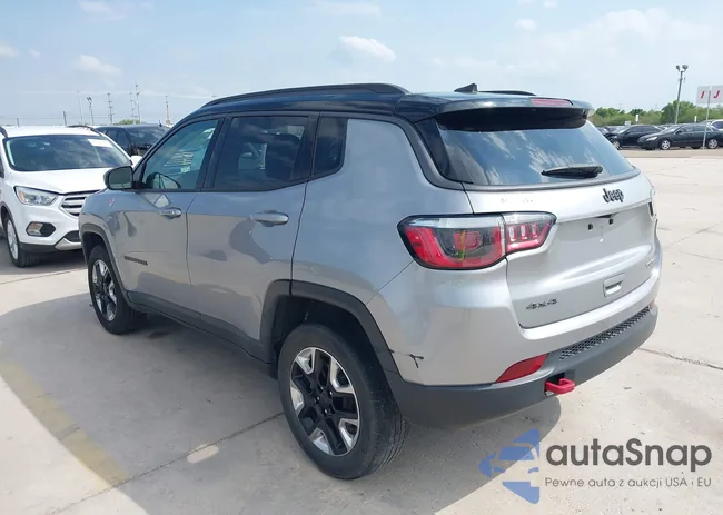 3C4NJDDB5JT451192: 42378382