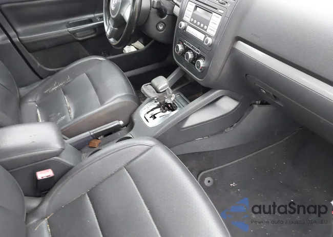 3VWRZ7AJ6AM130101: 42377747