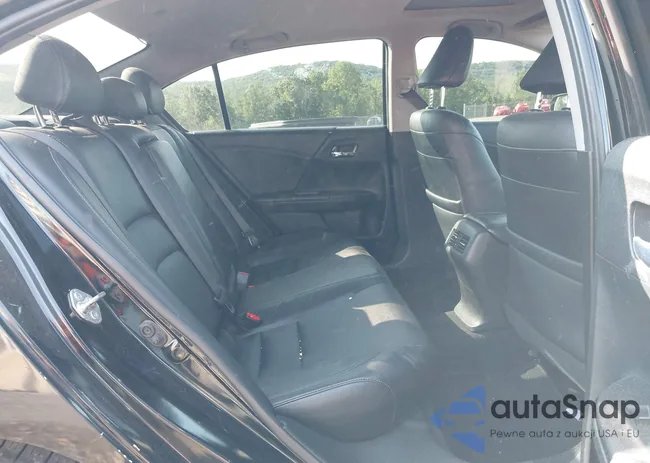 1HGCR2F9XGA213855: 42379369