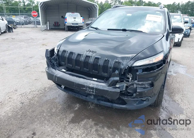 1C4PJMCS0FW750570: 42379484