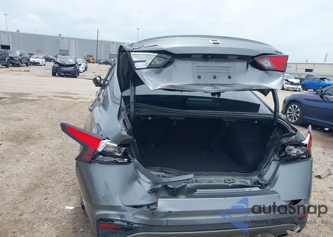 1N4BL4CVXKN310876: 42378679