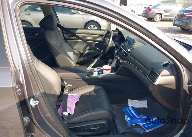 1HGCV1F52MA052755: 42378727