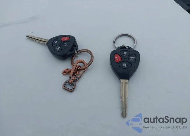 2T1BU4EE2DC028516: 42380242