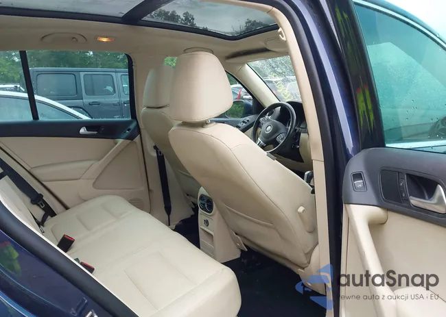 WVGAV3AX3DW561245: 42380283