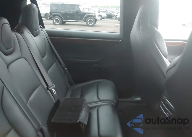 5YJXCAE26JF103724: 42380380