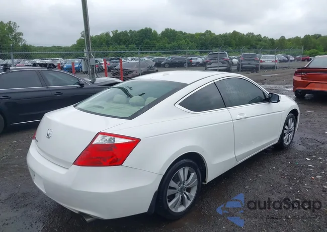 1HGCS12819A023991: 42379666