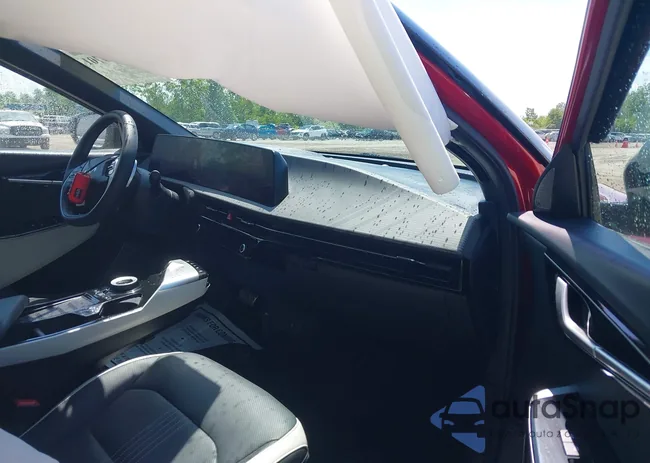 KNDC4DLC5R5223990: 42379701