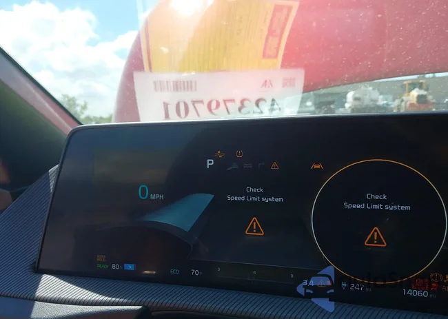 KNDC4DLC5R5223990: 42379701