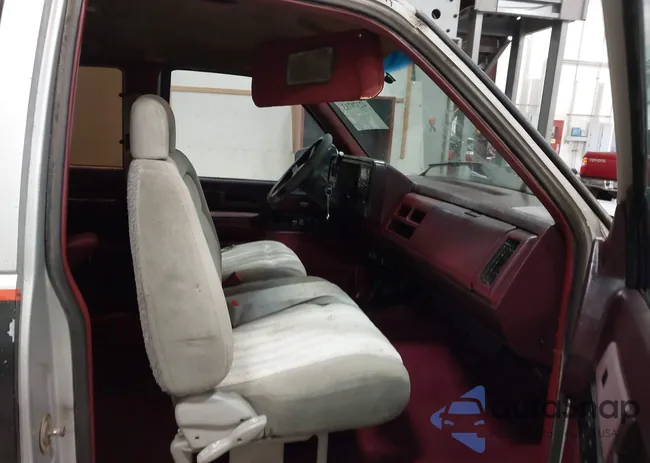 2GCGK29K6K1117971: 42379713