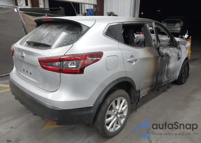 JN1BJ1AV2MW303583: 42379735